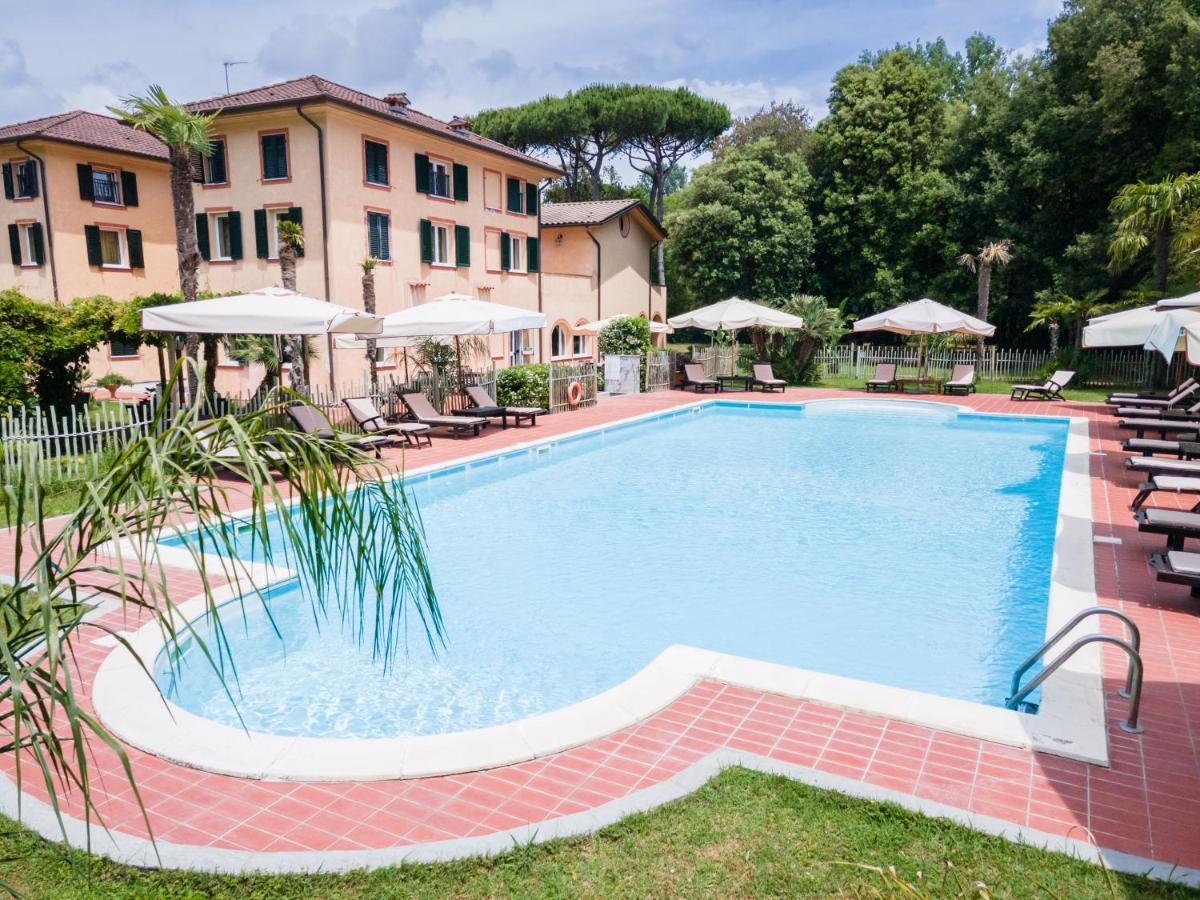 Hotel Cavalieri Del Mare Marina di Massa Eksteriør billede