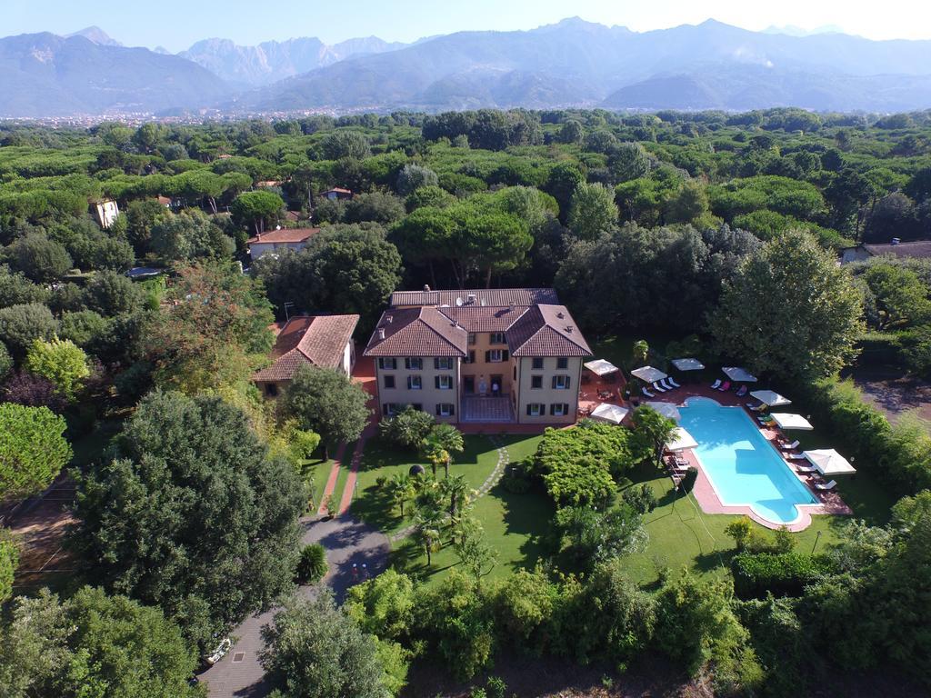 Hotel Cavalieri Del Mare Marina di Massa Eksteriør billede