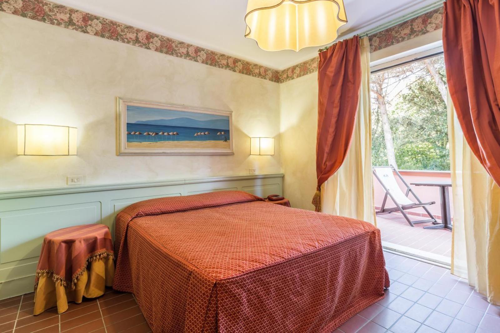Hotel Cavalieri Del Mare Marina di Massa Eksteriør billede